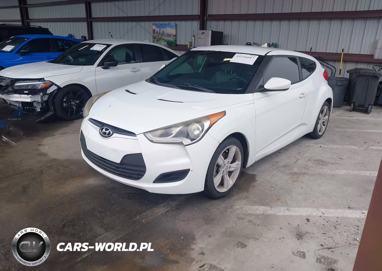 2014 Hyundai Veloster Base W-Gray VIN:KMHTC6AD4EU185268 - 2