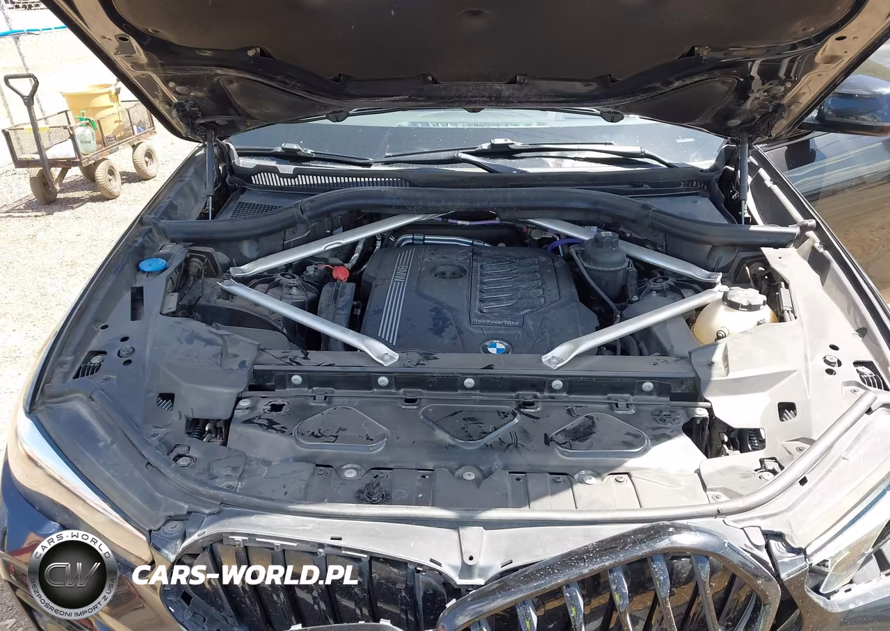 2022 BMW X6 xDrive40I VIN:5UXCY6C02N9M28402 - 10