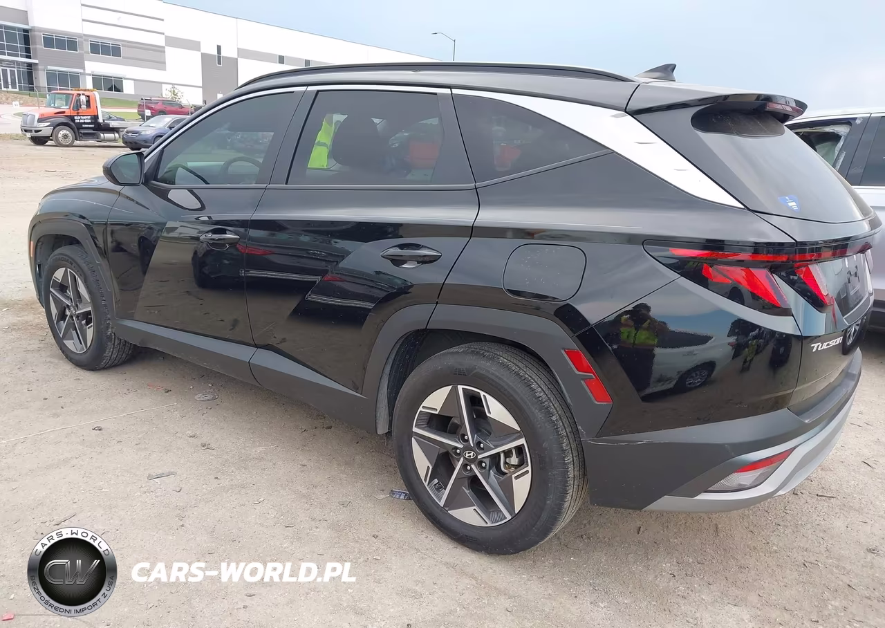 2025 Hyundai Tucson Sel VIN:3KMJB3DE1SE009240 - 3