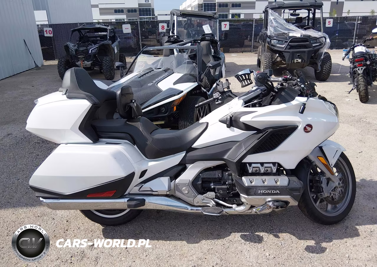 2018 Honda Gl1800 D VIN:JH2SC7957JK000078 - 11