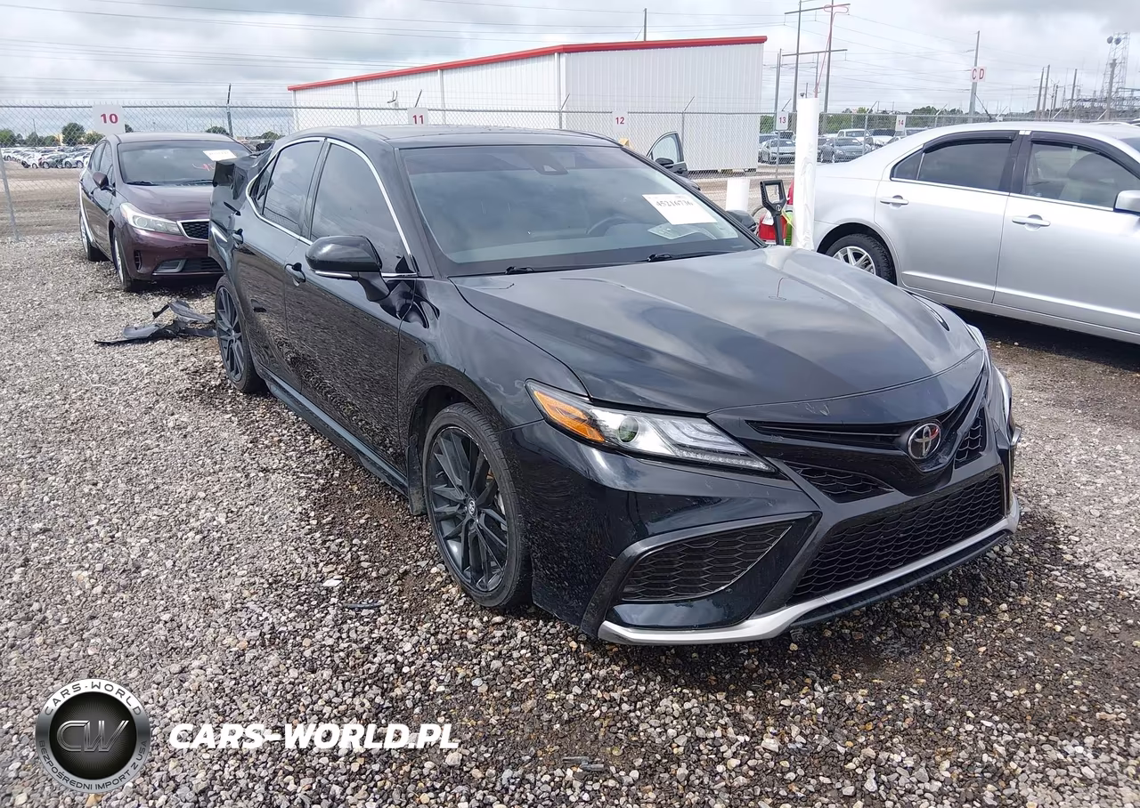 2021 Toyota Camry Xse – zdjęcie 1 z 17
