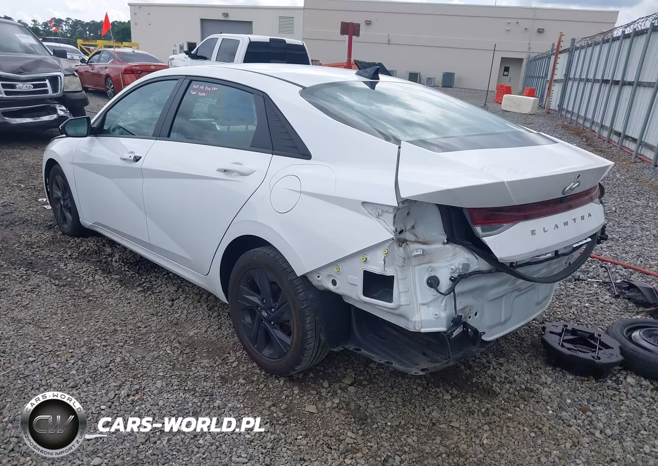 2023 Hyundai Elantra Sel VIN:5NPLM4AG8PH102549 - 3