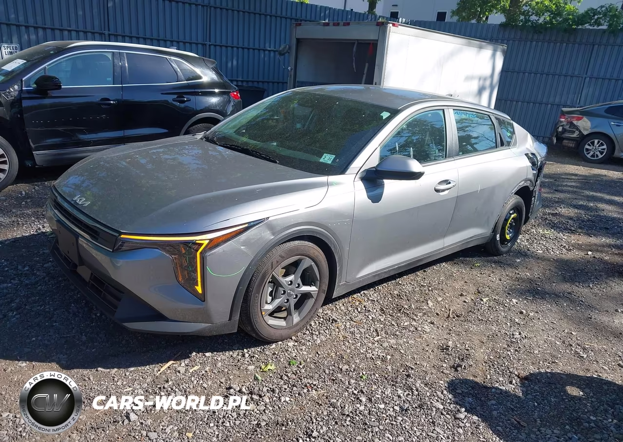 2025 Kia K4 Lxs VIN:3KPFT4DE8SE227736 - 2