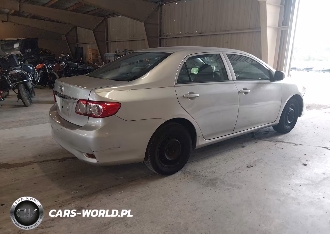 2013 Toyota Corolla L VIN:5YFBU4EE3DP147983 - 4