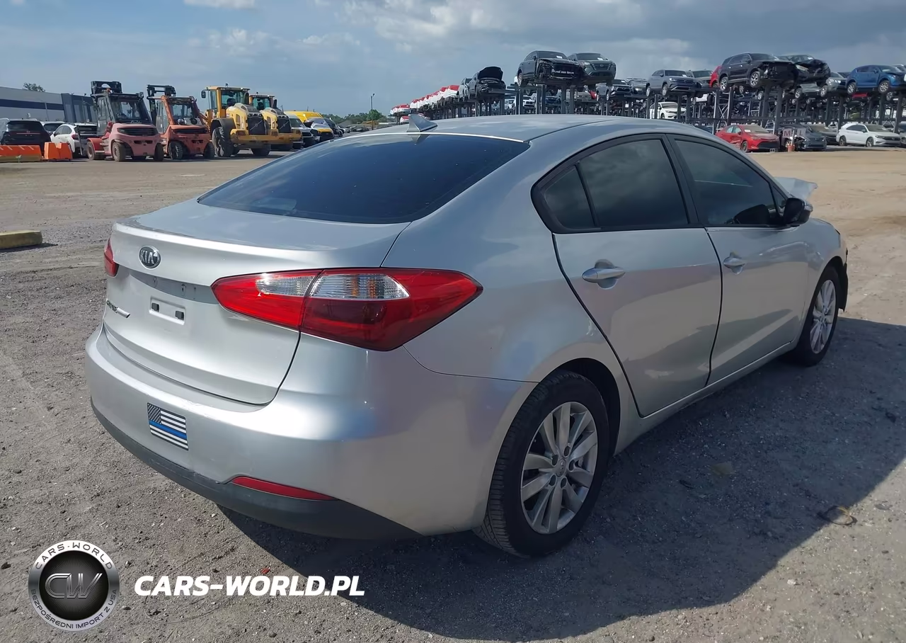 2015 Kia Forte Lx VIN:KNAFX4A62F5274387 - 4