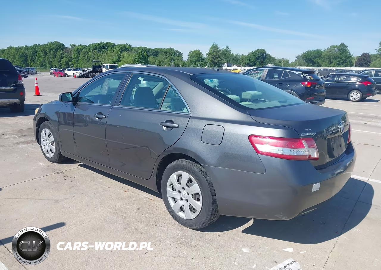 2011 Toyota Camry Le VIN:4T1BF3EK6BU142105 - 3