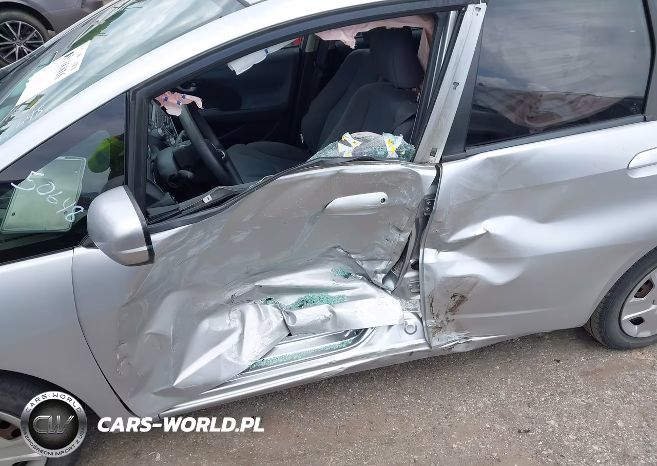 2012 Honda Fit VIN:JHMGE8H36CC040811 - 6
