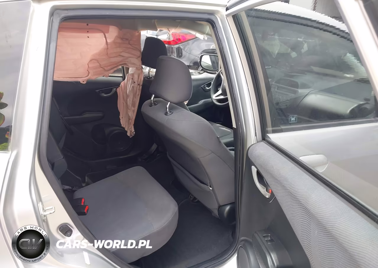 2012 Honda Fit VIN:JHMGE8H36CC040811 - 8