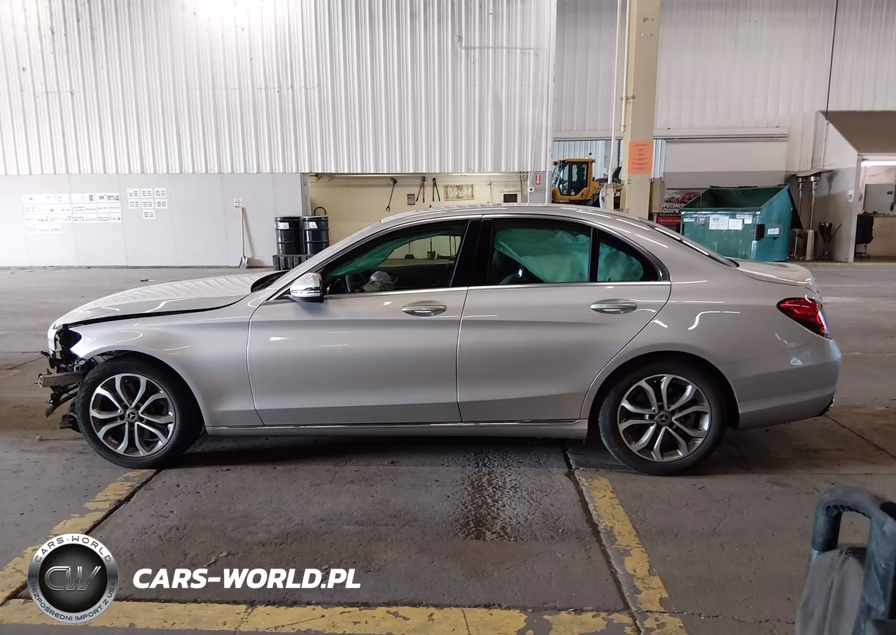 2018 Mercedes-Benz C 300 VIN:55SWF4JB1JU245116 - 15