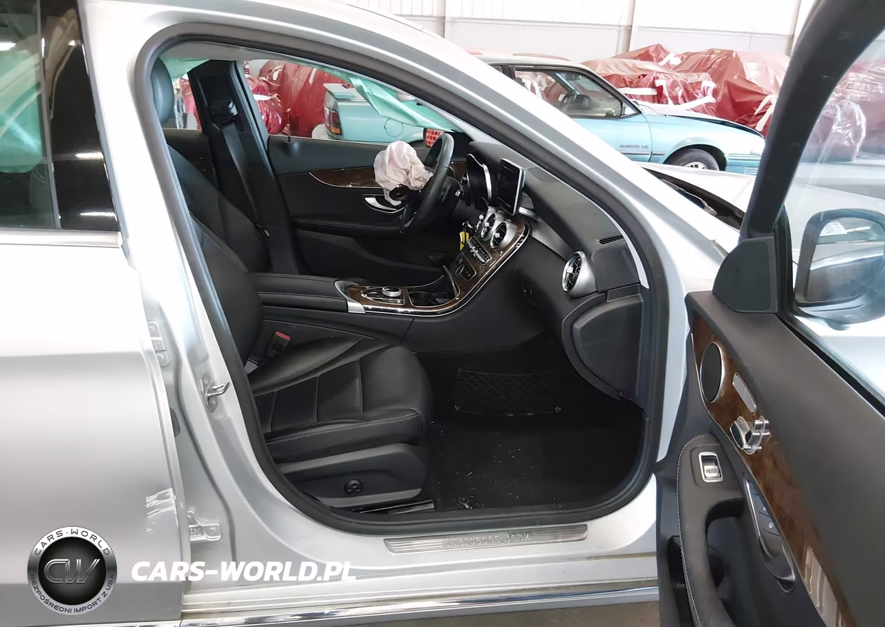 2018 Mercedes-Benz C 300 VIN:55SWF4JB1JU245116 - 5