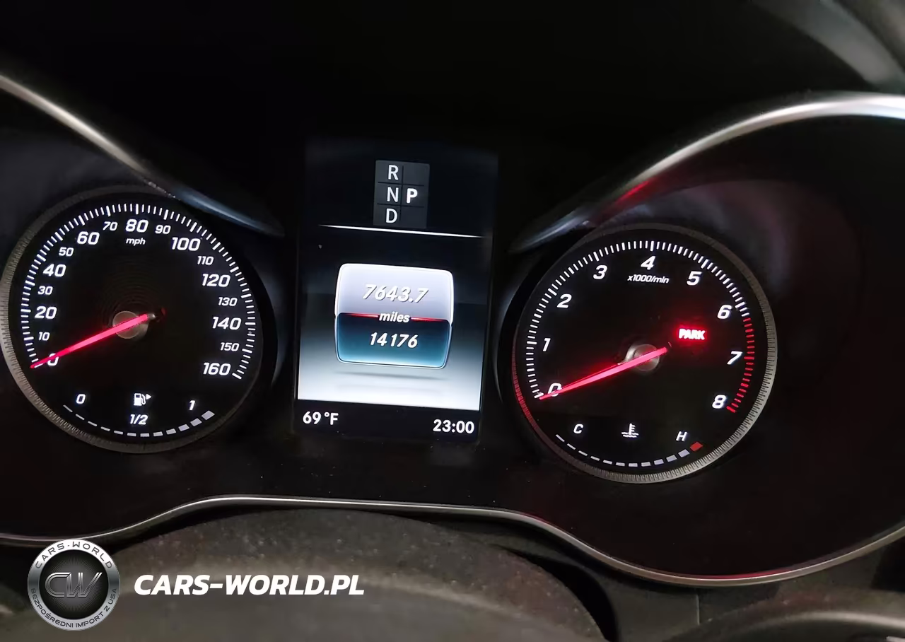 2018 Mercedes-Benz C 300 VIN:55SWF4JB1JU245116 - 7