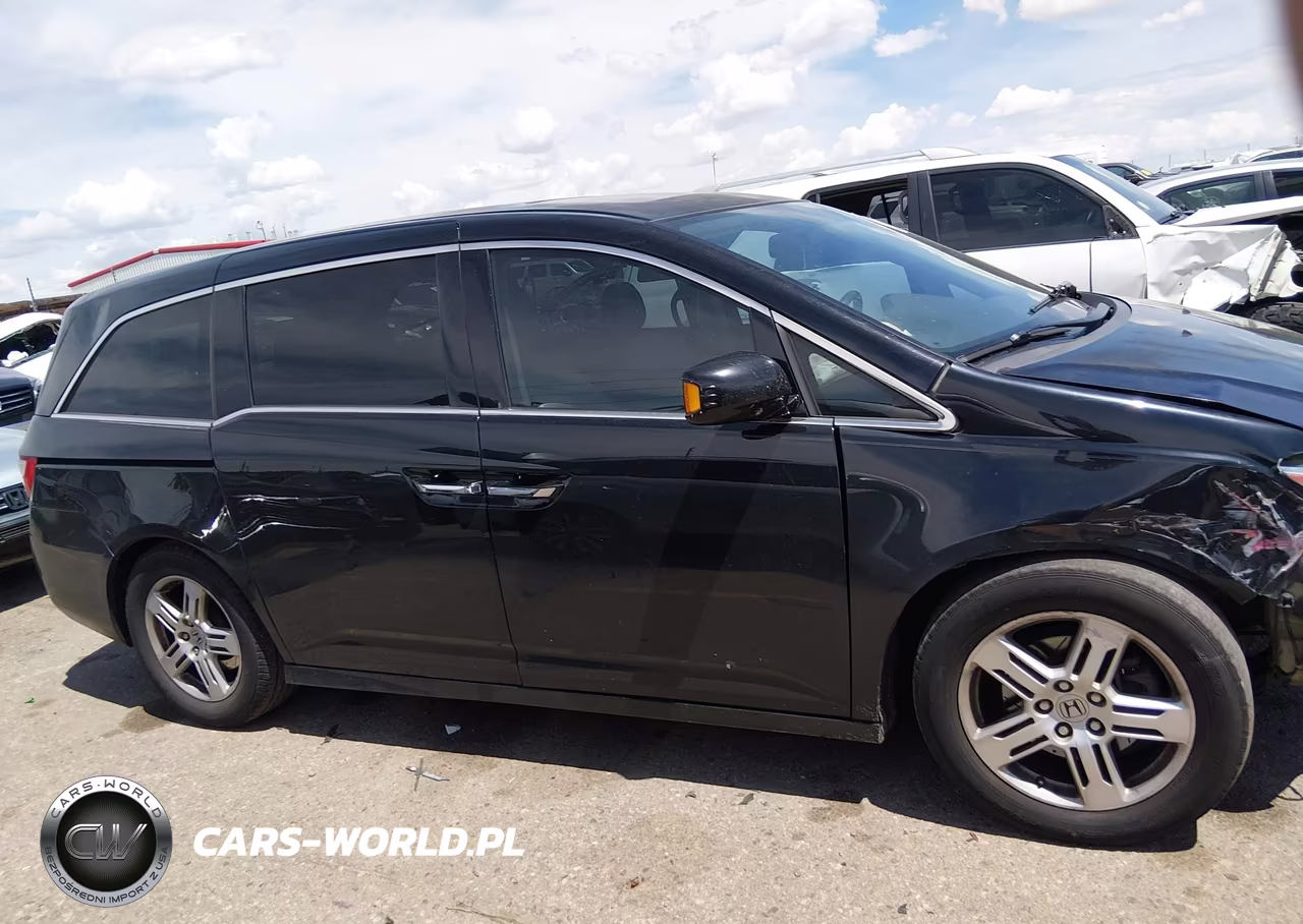 2011 Honda Odyssey Touring-Touring Elite VIN:5FNRL5H94BB089915 - 14