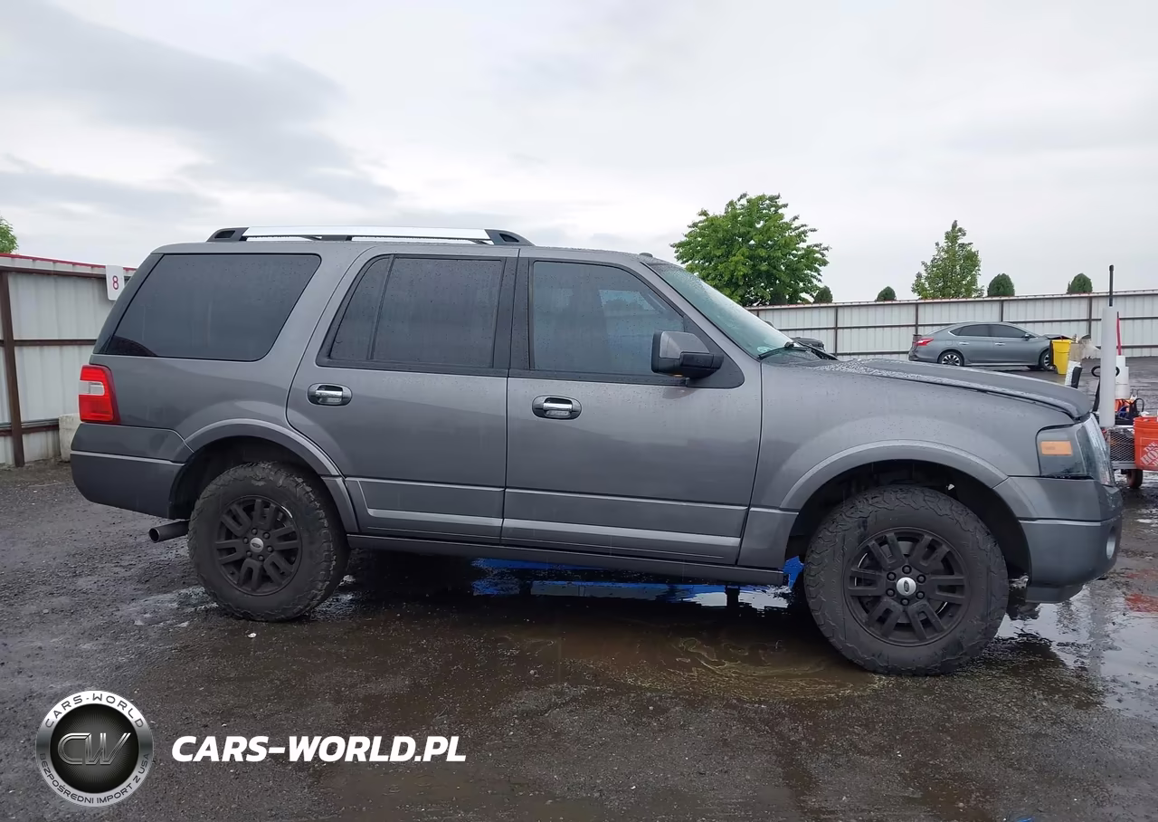 2013 Ford Expedition Limited VIN:1FMJU2A57DEF30713 - 13
