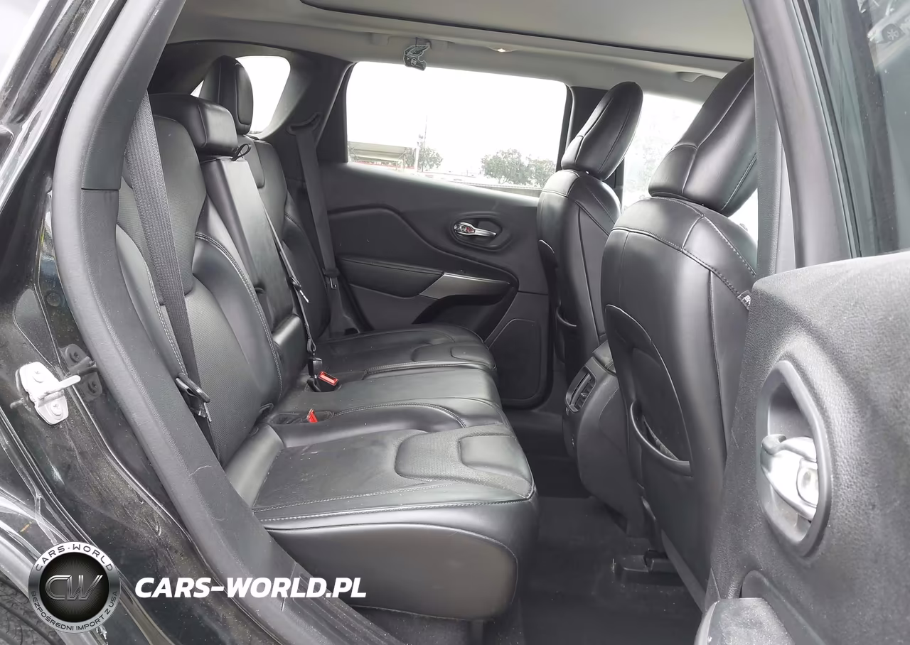 2021 Jeep Cherokee Limited 4X4 VIN:1C4PJMDX5MD184375 - 8