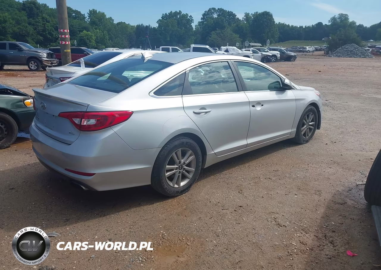 2015 Hyundai Sonata Eco VIN:5NPE24AAXFH127526 - 4