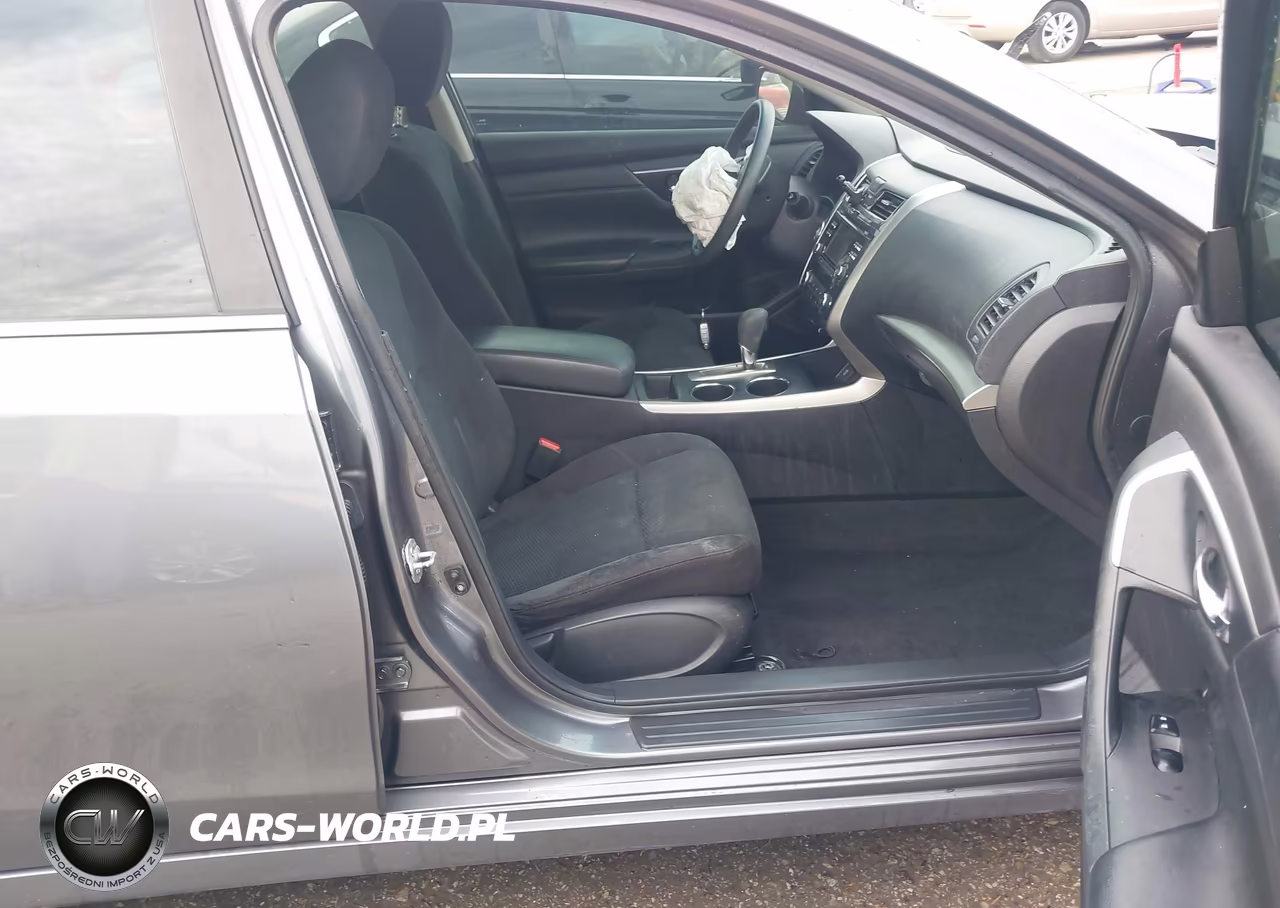 2015 Nissan Altima 2.5 S VIN:1N4AL3AP2FN887224 - 5