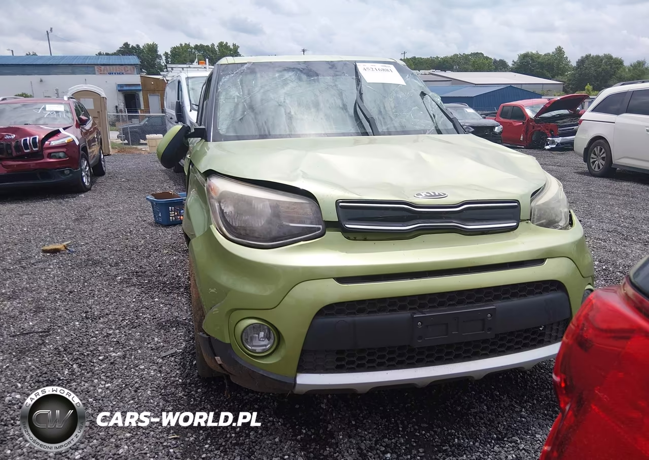 2018 Kia Soul + VIN:KNDJP3A54J7888210 - 11