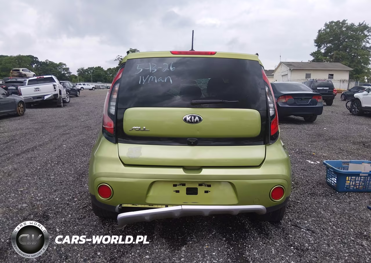 2018 Kia Soul + VIN:KNDJP3A54J7888210 - 15