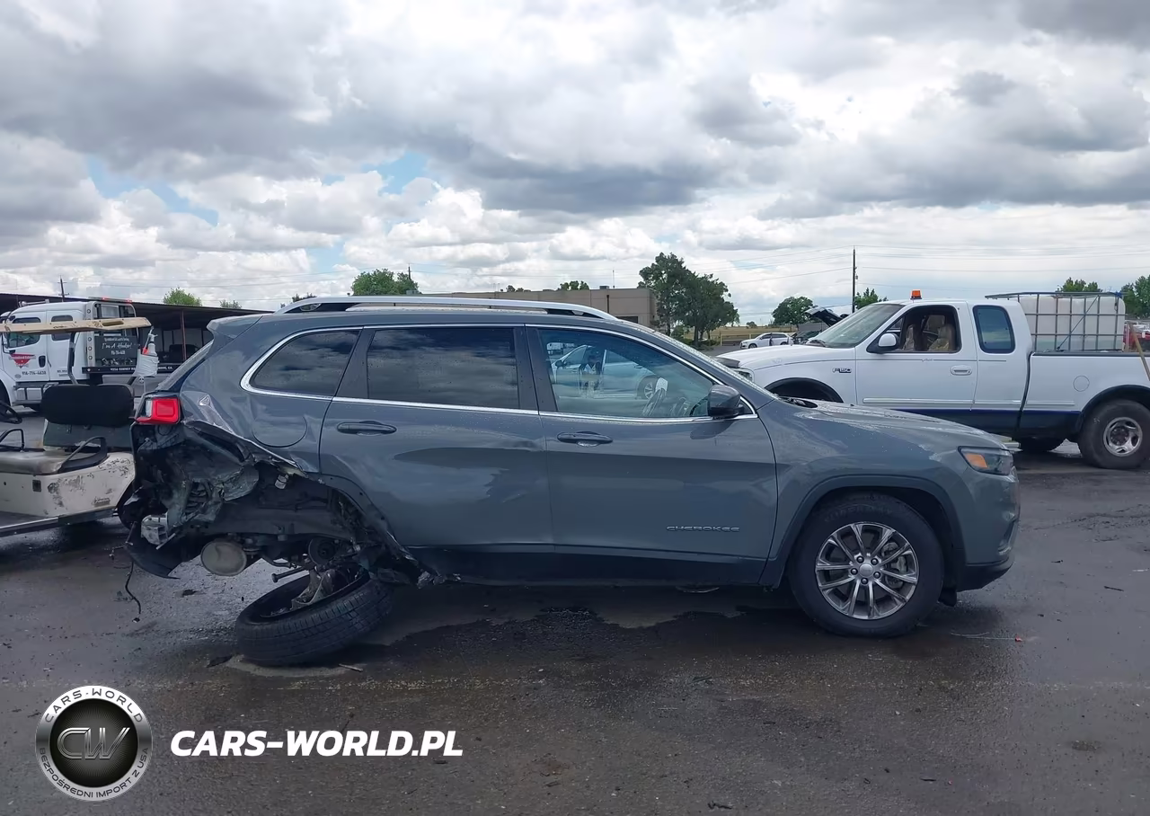2021 Jeep Cherokee Latitude Plus 4X4 VIN:1C4PJMLB1MD162850 - 13