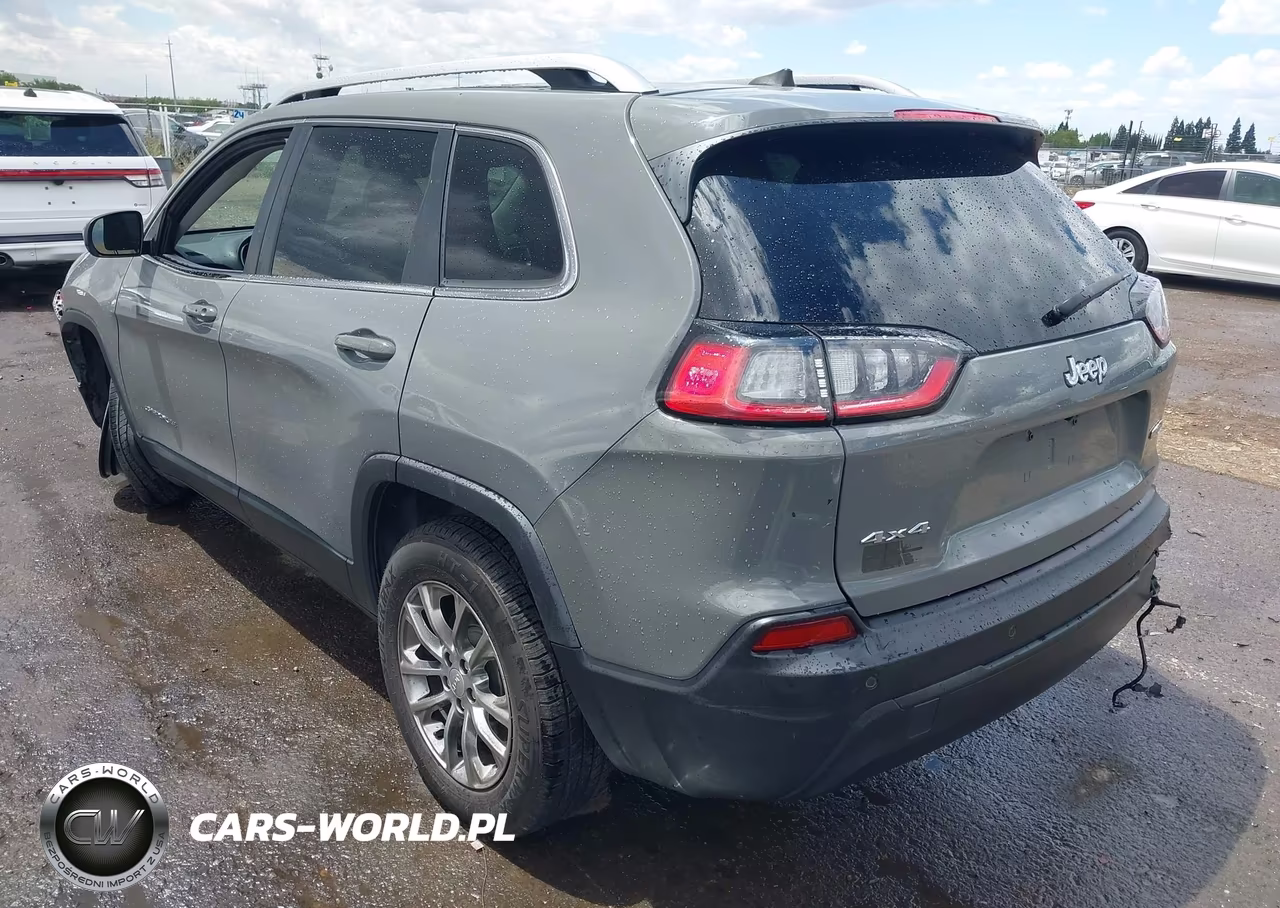 2021 Jeep Cherokee Latitude Plus 4X4 VIN:1C4PJMLB1MD162850 - 3