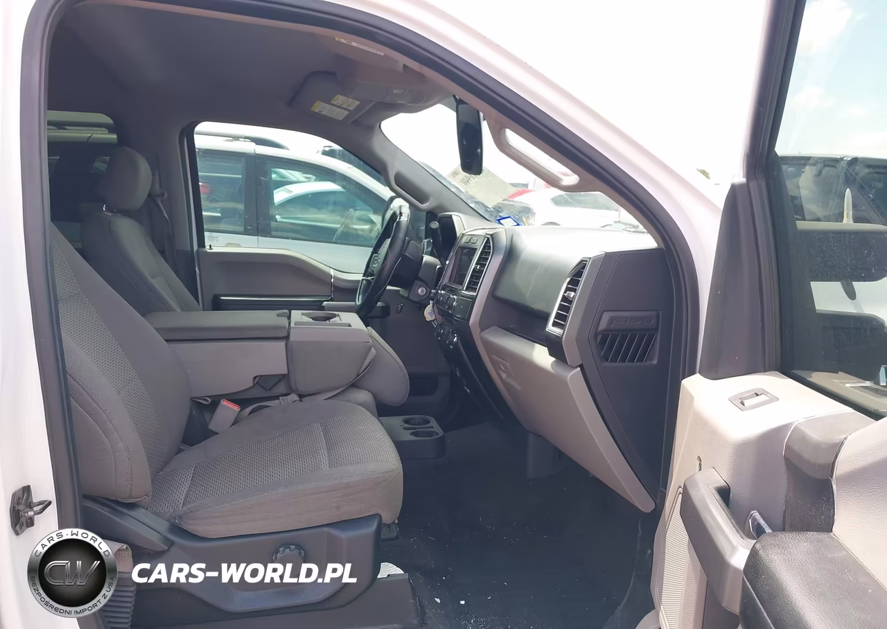 2017 Ford F-150 Xlt VIN:1FTEW1CP1HFA09821 - 5