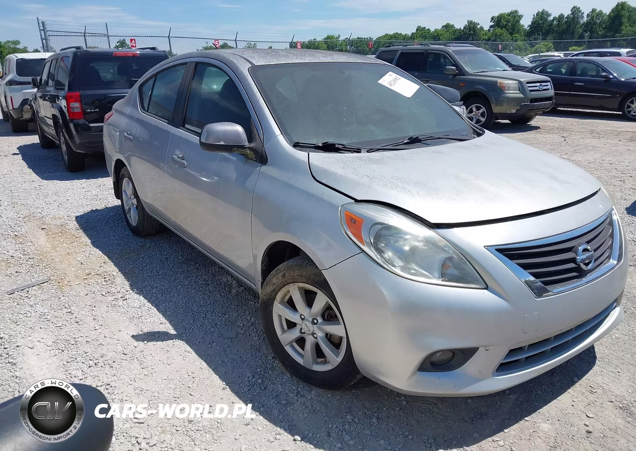 2012 Nissan Versa 1.6 Sl