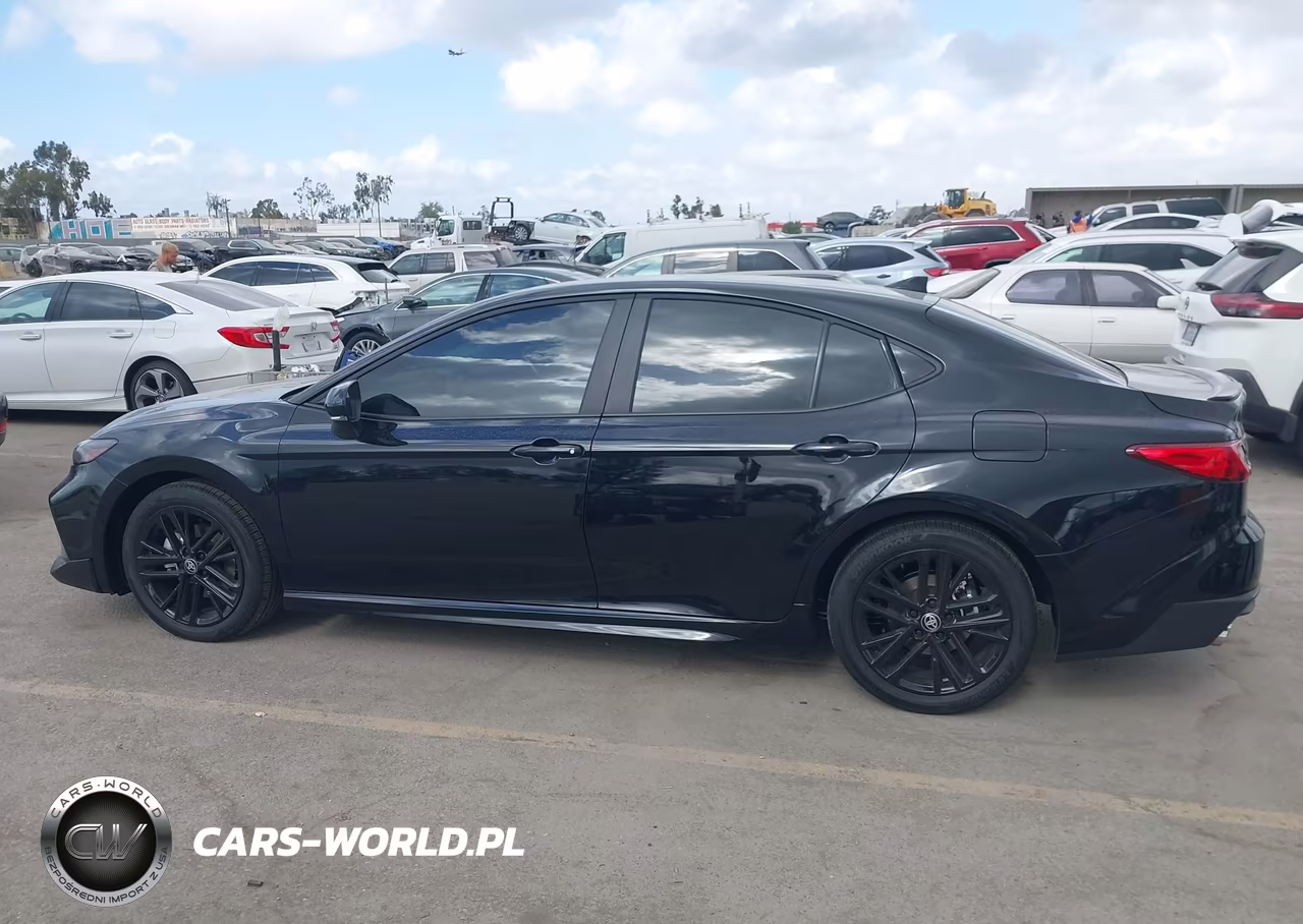 2026 Toyota Camry Se VIN:4T1DAACKXTU726510 - 14