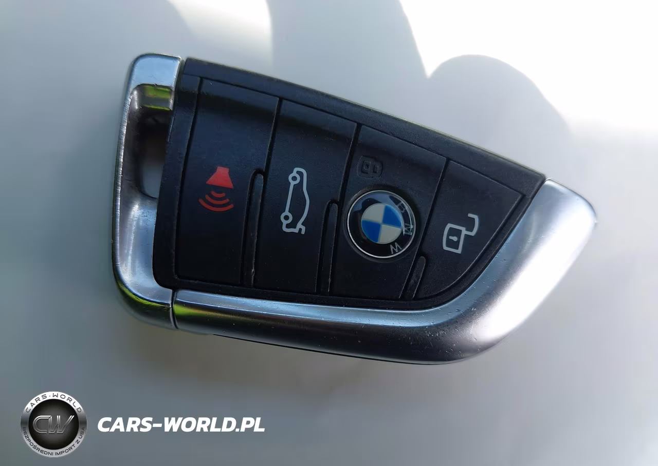 2020 BMW 330I VIN:3MW5R1J0XL8B16734 - 11