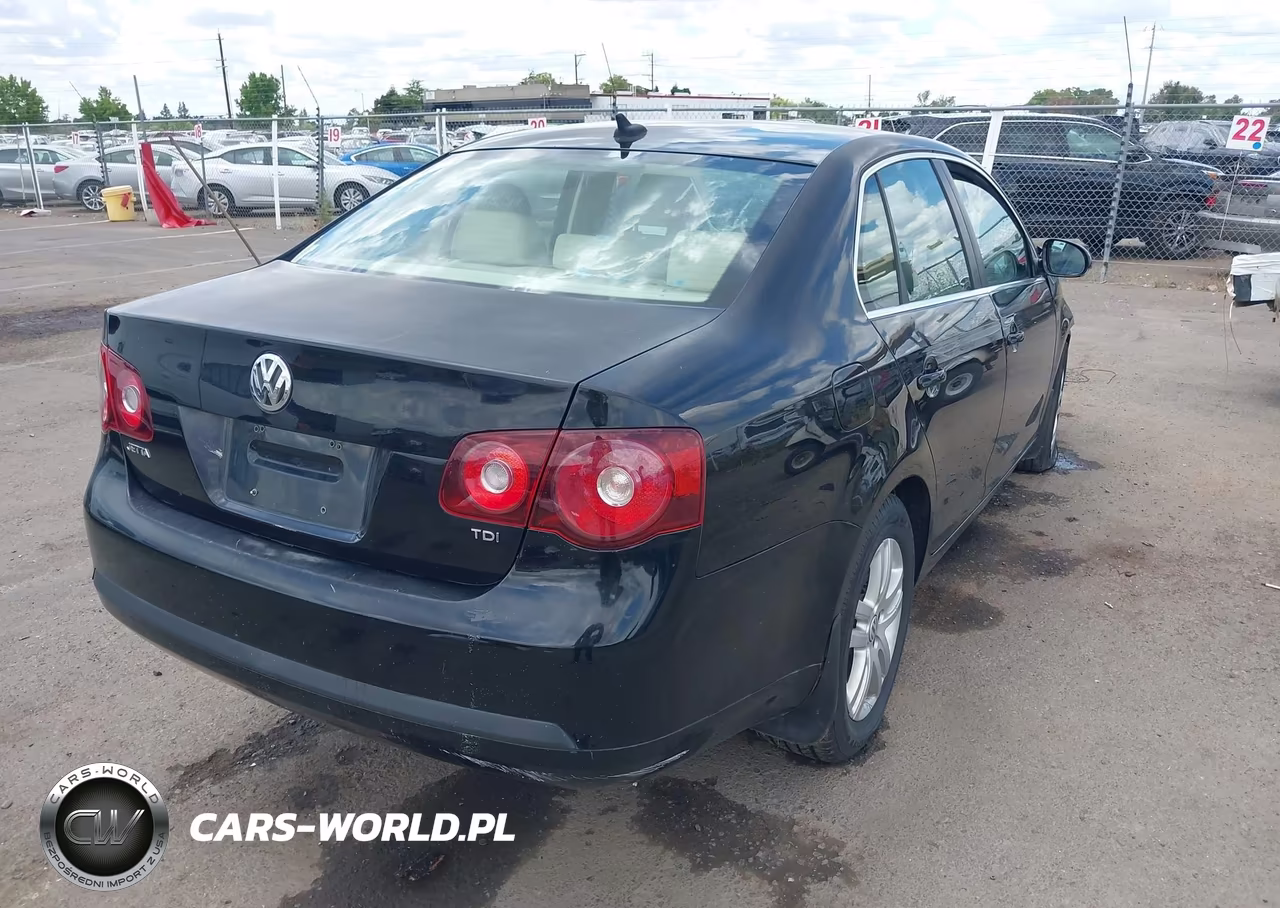 2010 Volkswagen Jetta Tdi VIN:3VWAL7AJ9AM079109 - 4