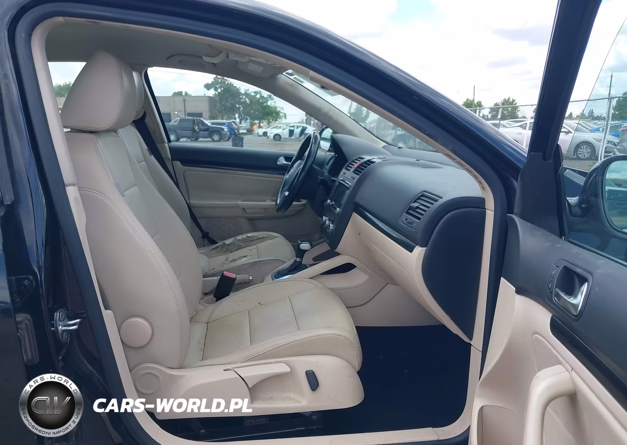 2010 Volkswagen Jetta Tdi VIN:3VWAL7AJ9AM079109 - 5