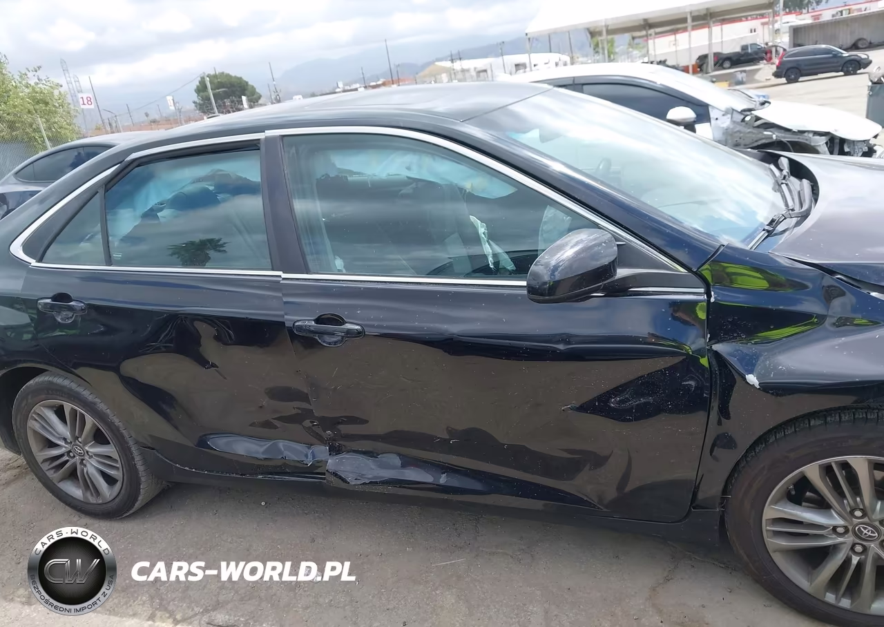 2016 Toyota Camry Se VIN:4T1BF1FK4GU241743 - 13
