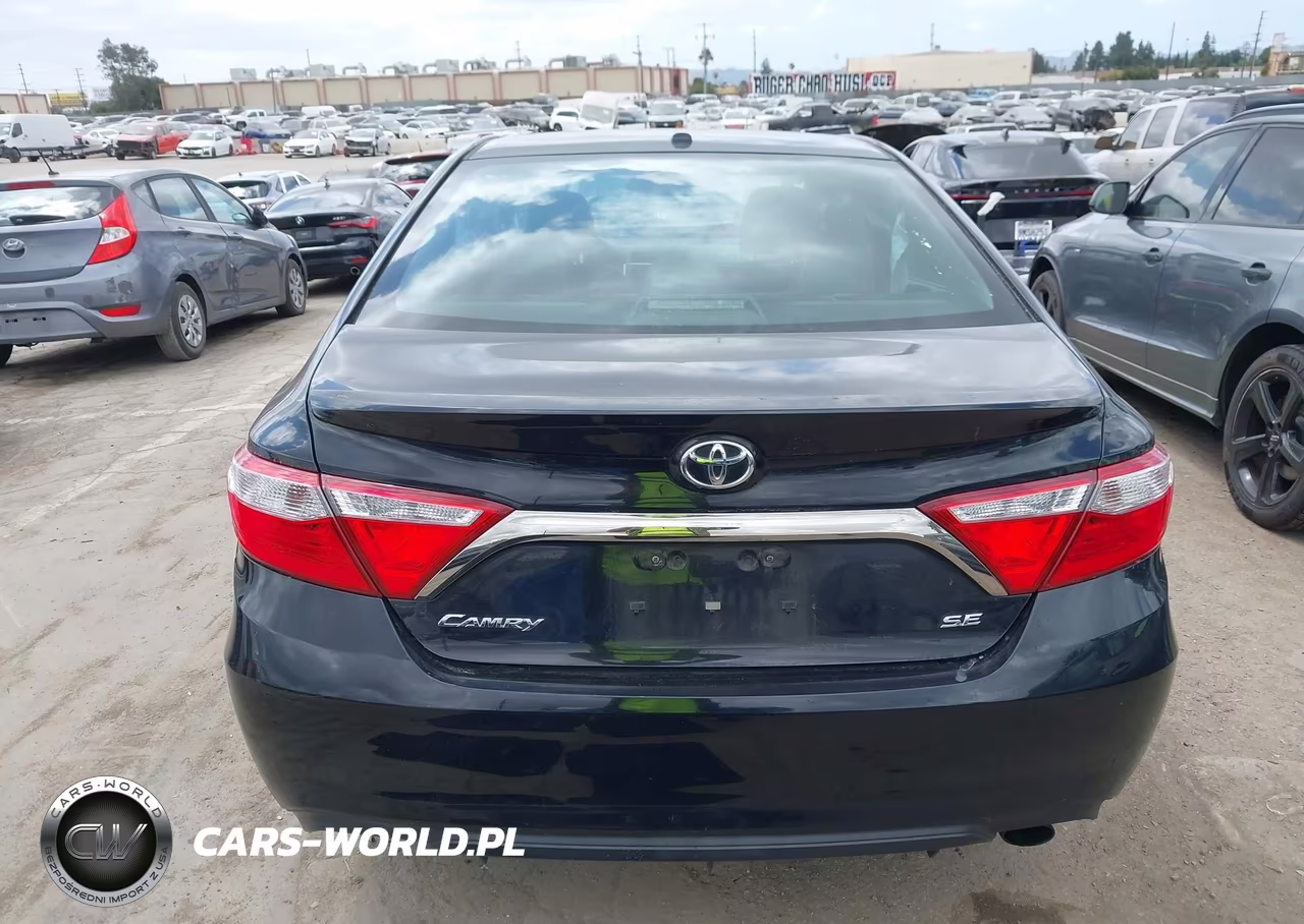 2016 Toyota Camry Se VIN:4T1BF1FK4GU241743 - 16