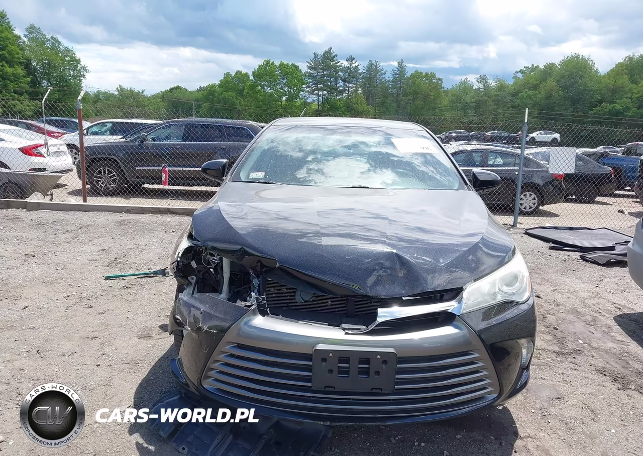 2016 Toyota Camry Le VIN:4T1BF1FK2GU265653 - 12