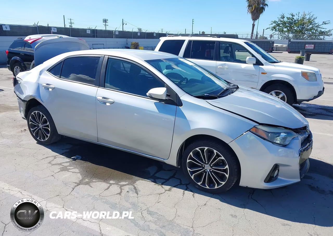 2015 Toyota Corolla S Plus