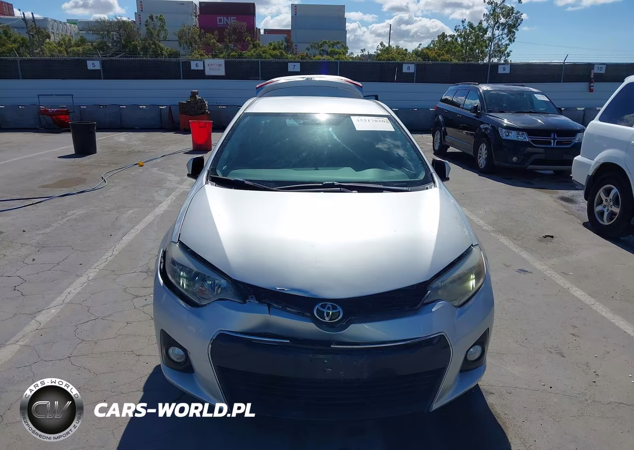 2015 Toyota Corolla S Plus VIN:5YFBURHE4FP330272 - 13