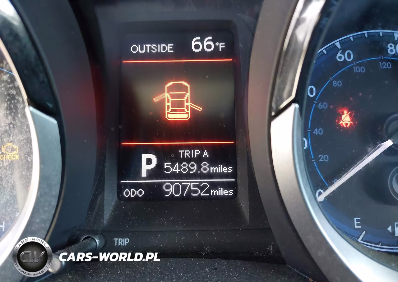 2015 Toyota Corolla S Plus VIN:5YFBURHE4FP330272 - 16