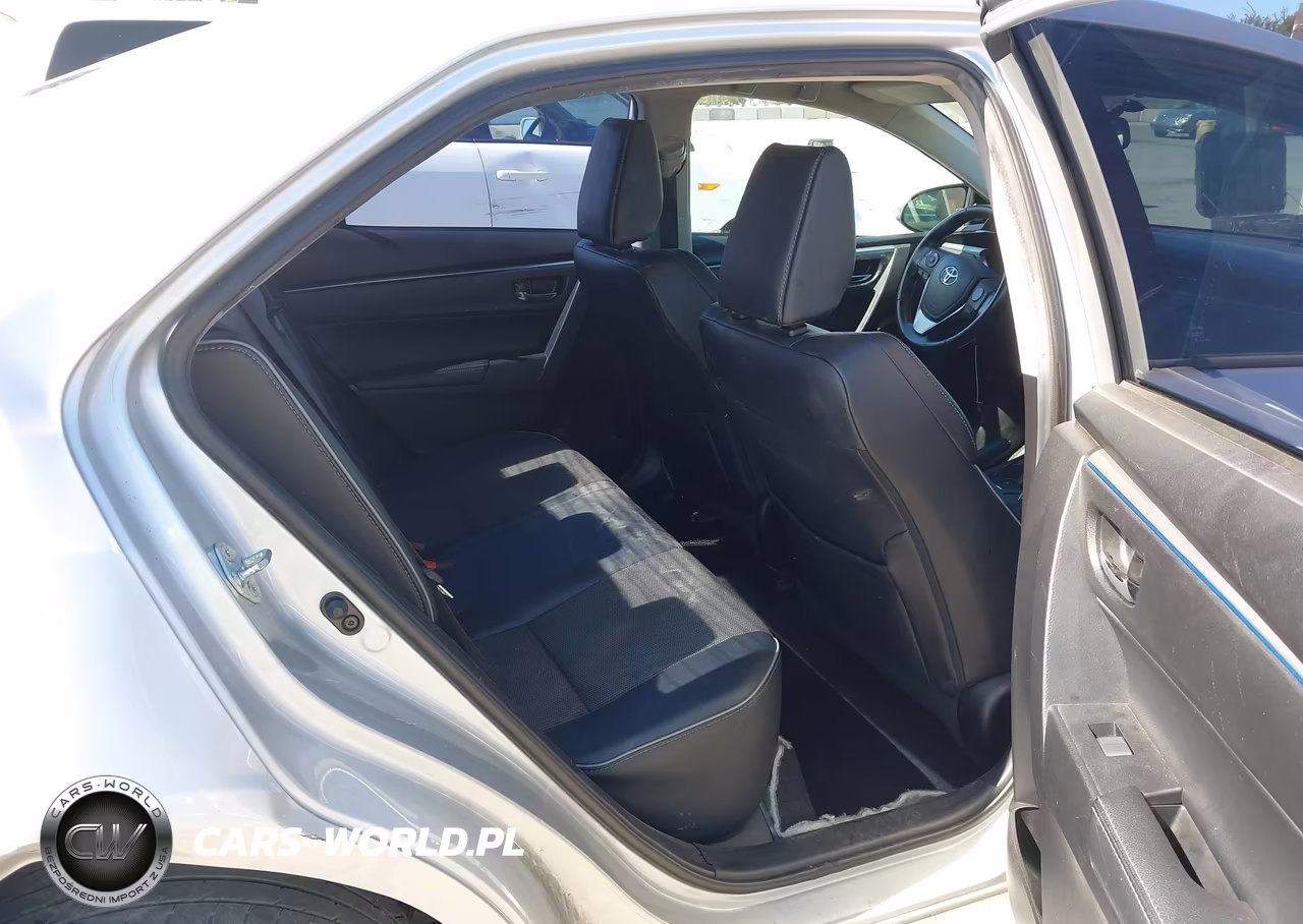 2015 Toyota Corolla S Plus VIN:5YFBURHE4FP330272 - 8