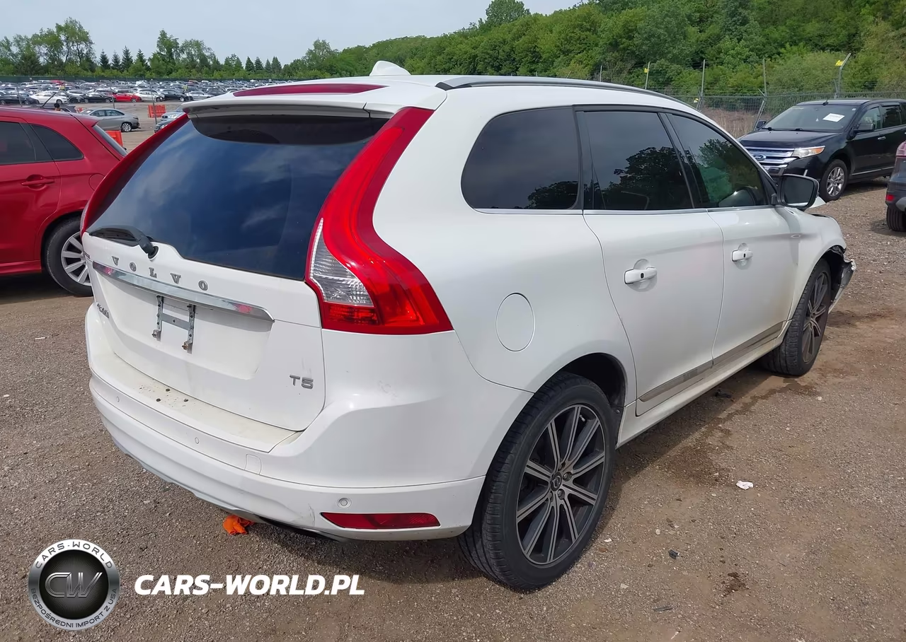 2015 Volvo Xc60 T5 Platinum VIN:YV440MDM3F2698149 - 4