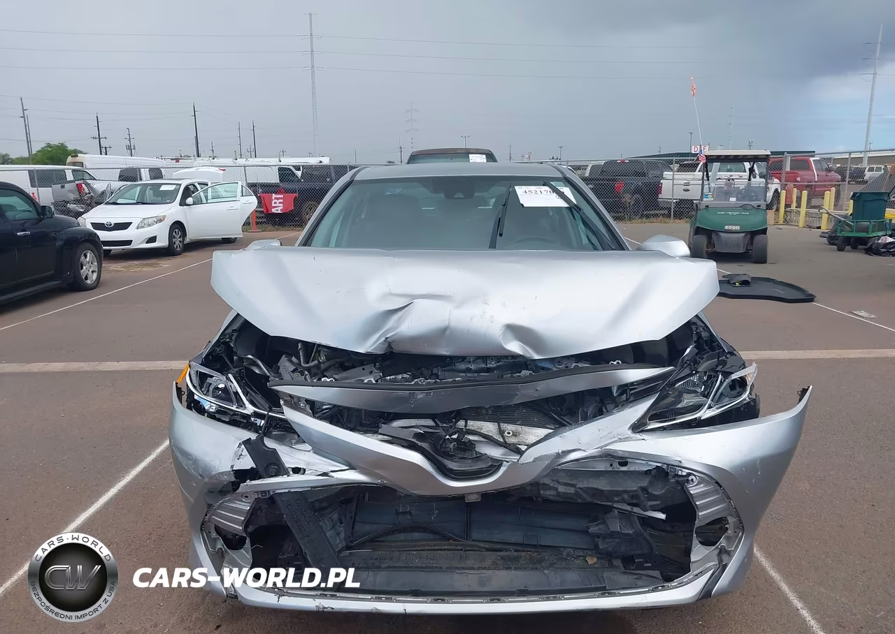 2020 Toyota Camry Le Hybrid VIN:4T1C31AK7LU518142 - 13