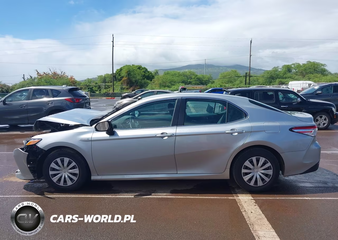 2020 Toyota Camry Le Hybrid VIN:4T1C31AK7LU518142 - 15