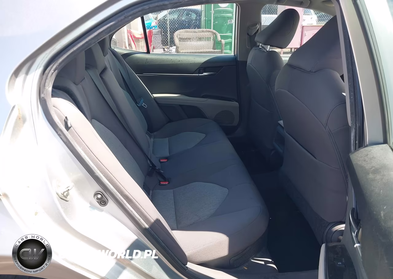 2020 Toyota Camry Le Hybrid VIN:4T1C31AK7LU518142 - 8