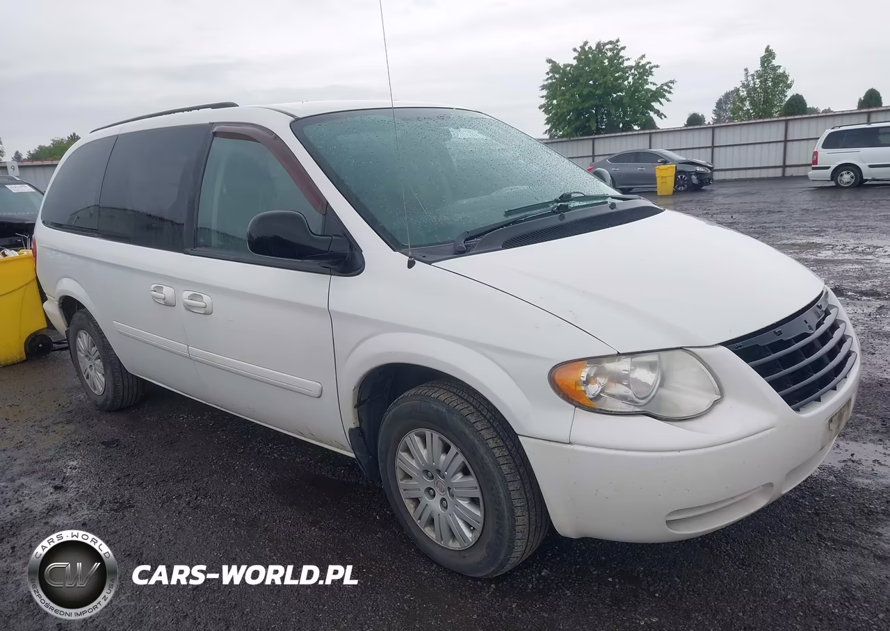 2006 Chrysler Town & Country Lx