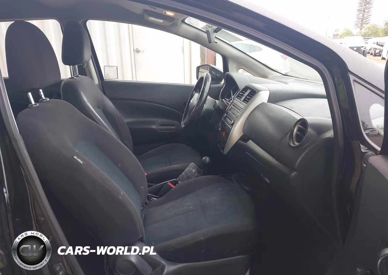 2015 Nissan Versa Note S Plus VIN:3N1CE2CP2FL359299 - 5