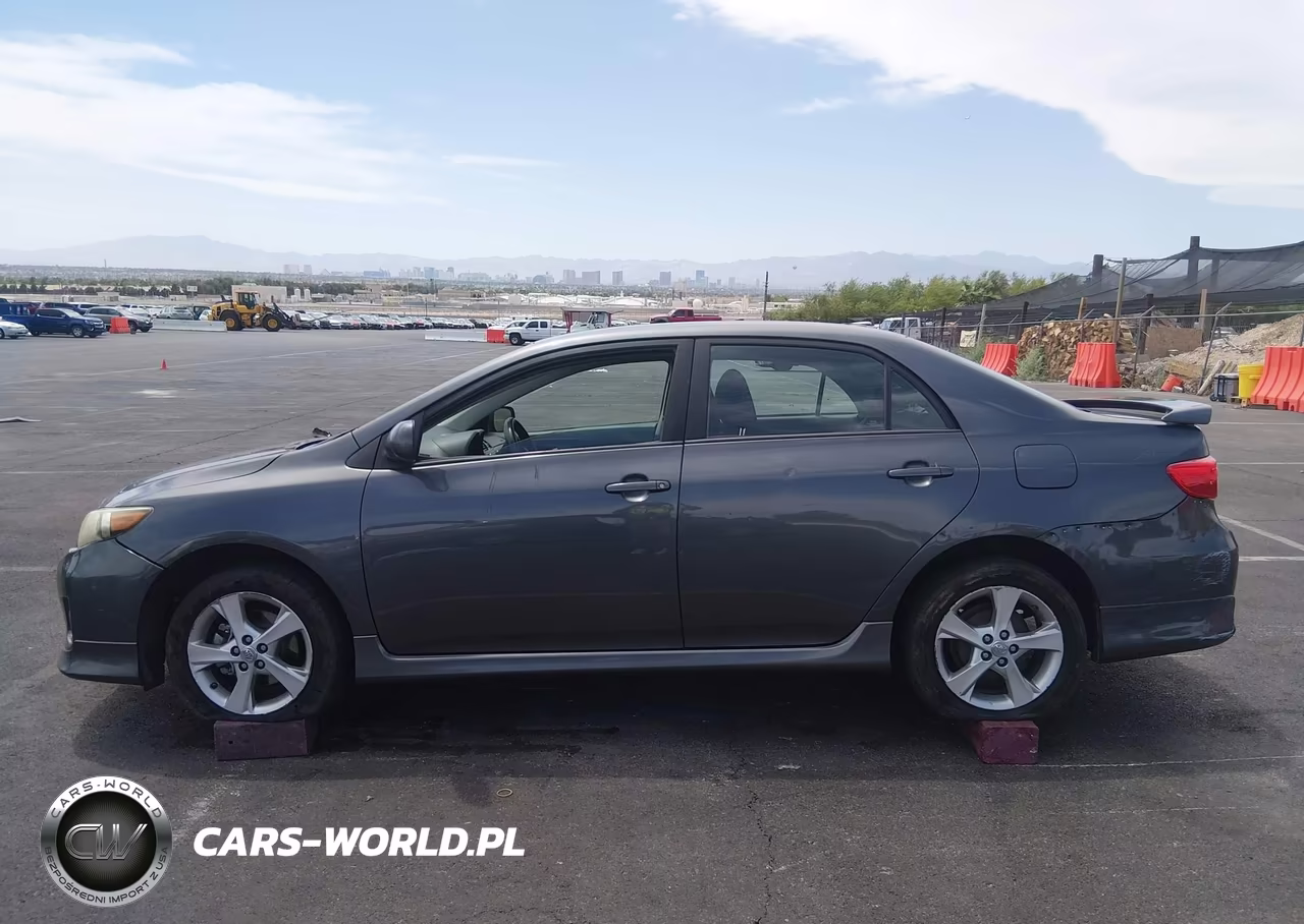 2011 Toyota Corolla S VIN:2T1BU4EE3BC645727 - 14