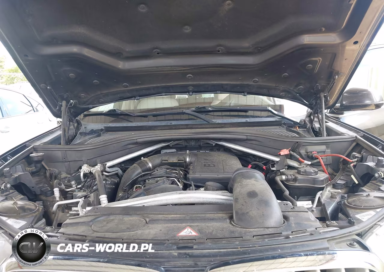 2014 BMW X5 xDrive35I VIN:5UXKR0C57E0H22743 - 10