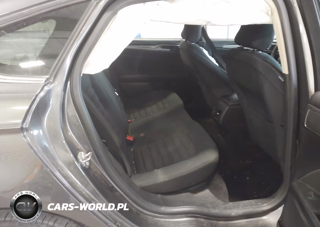 2018 Ford Fusion Se VIN:3FA6P0HDXJR204034 - 8
