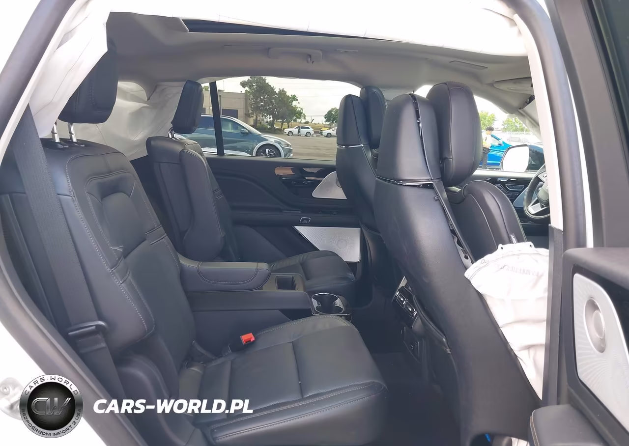 2025 Lincoln Aviator Reserve VIN:5LM5J7XC0SGL19512 - 8