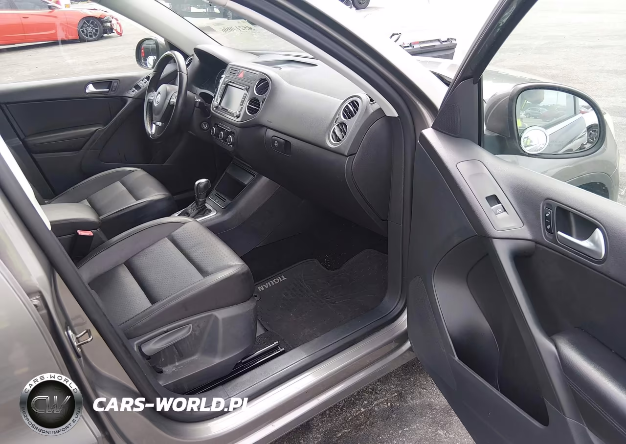 2011 Volkswagen Tiguan Se VIN:WVGAV7AXXBW546701 - 5