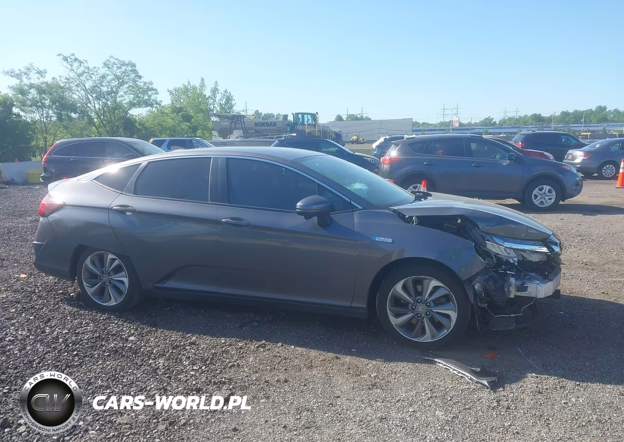 2018 Honda Clarity Plug-In Hybrid Touring VIN:JHMZC5F31JC019247 - 12