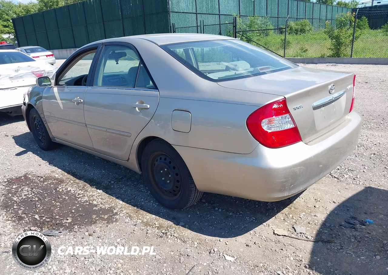 2004 Toyota Camry Xle VIN:4T1BE32K74U919689 - 3